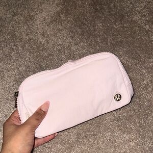 Lululemon Athletica baby Pink belt Bag brand new